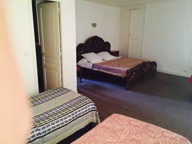 Hotel Normandy Dreux Bagian luar foto